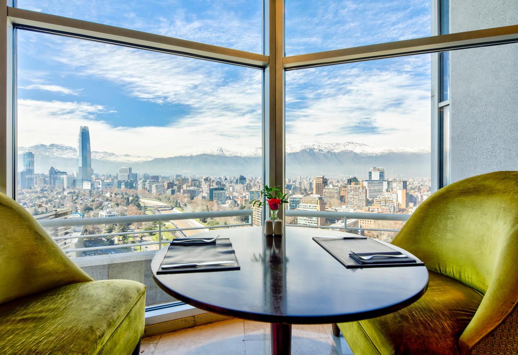 Sheraton Santiago Hotel & Convention Center Buitenkant foto