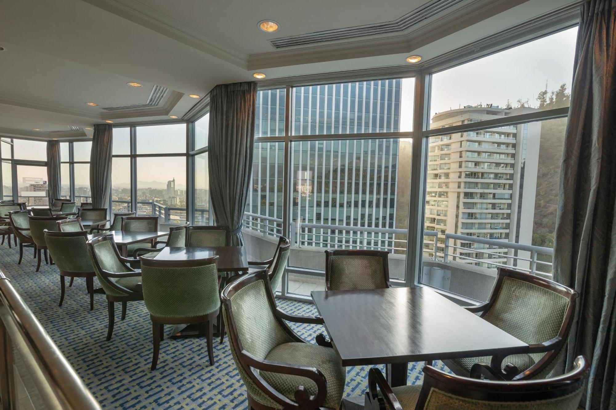 Sheraton Santiago Hotel & Convention Center Buitenkant foto Club Lounge