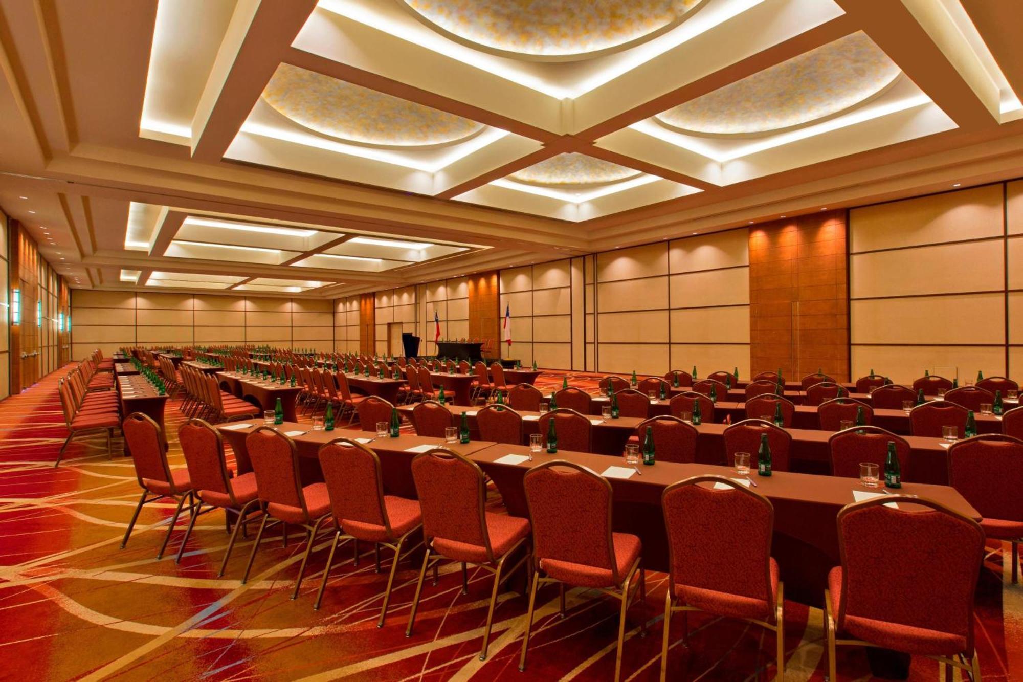Sheraton Santiago Hotel & Convention Center Buitenkant foto The ballroom