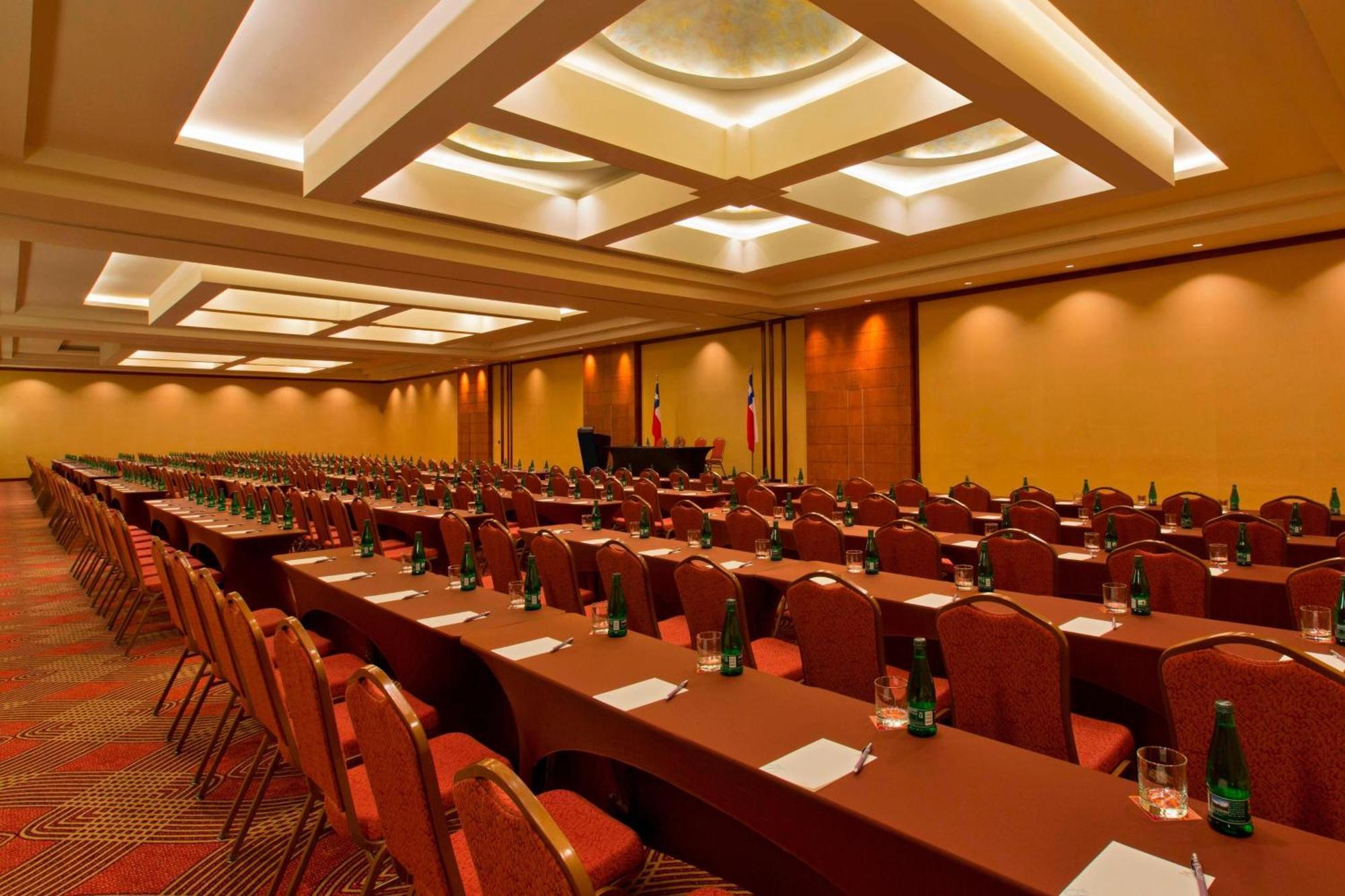 Sheraton Santiago Hotel & Convention Center Buitenkant foto The Grand Ballroom