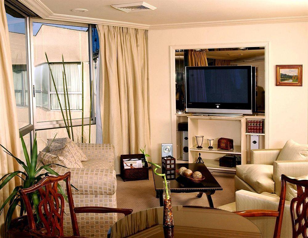 Sheraton Santiago Hotel & Convention Center Buitenkant foto A living room